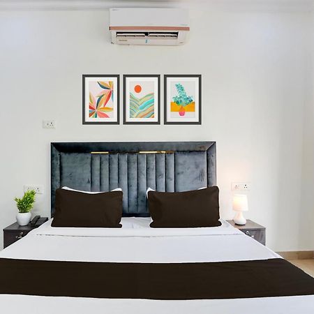 Super Townhouse Sector 53 Golf Course Road Appartement Gurgaon Buitenkant foto