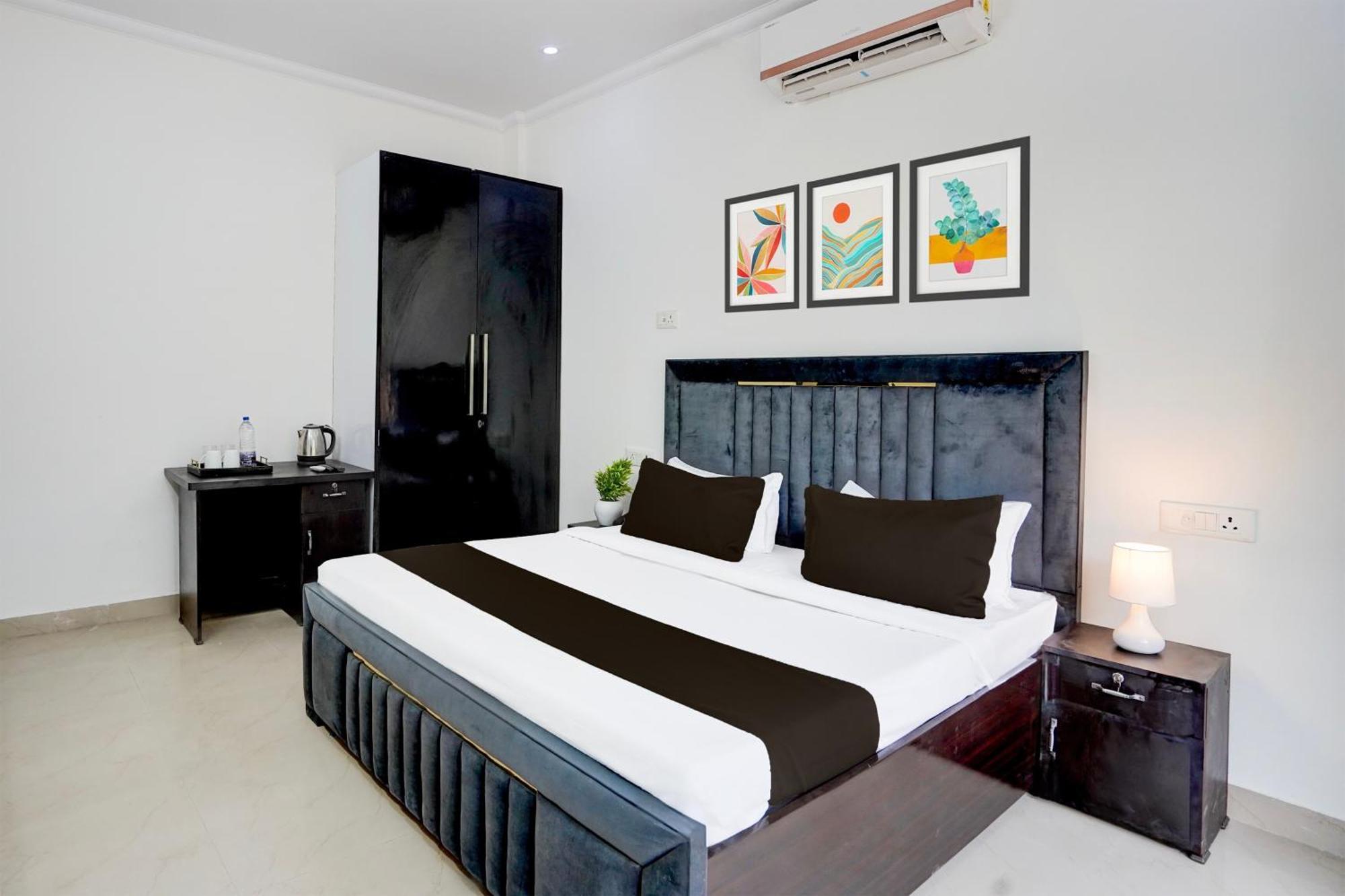 Super Townhouse Sector 53 Golf Course Road Appartement Gurgaon Buitenkant foto