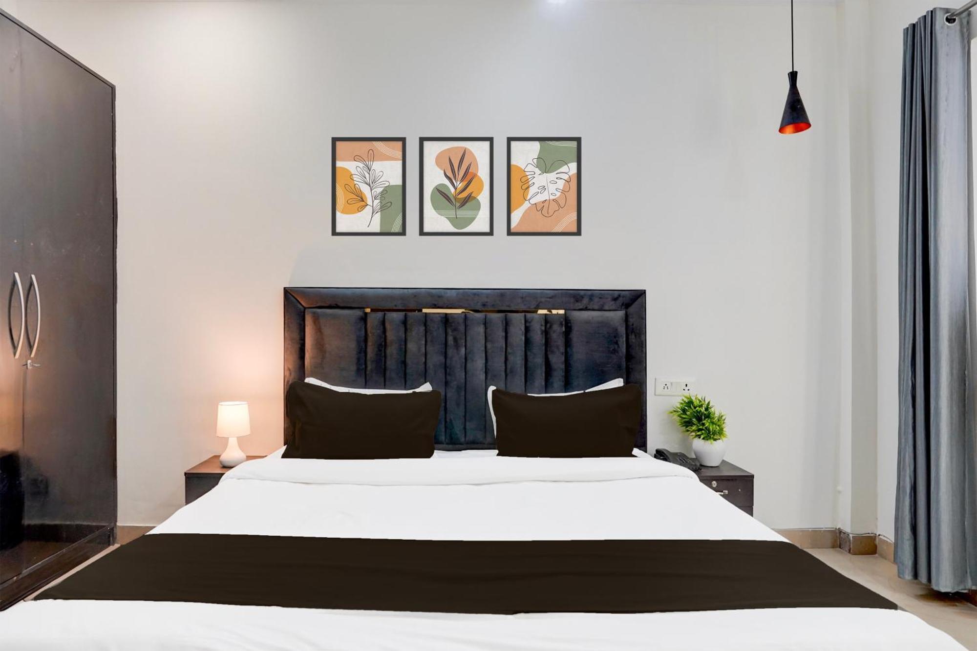 Super Townhouse Sector 53 Golf Course Road Appartement Gurgaon Buitenkant foto