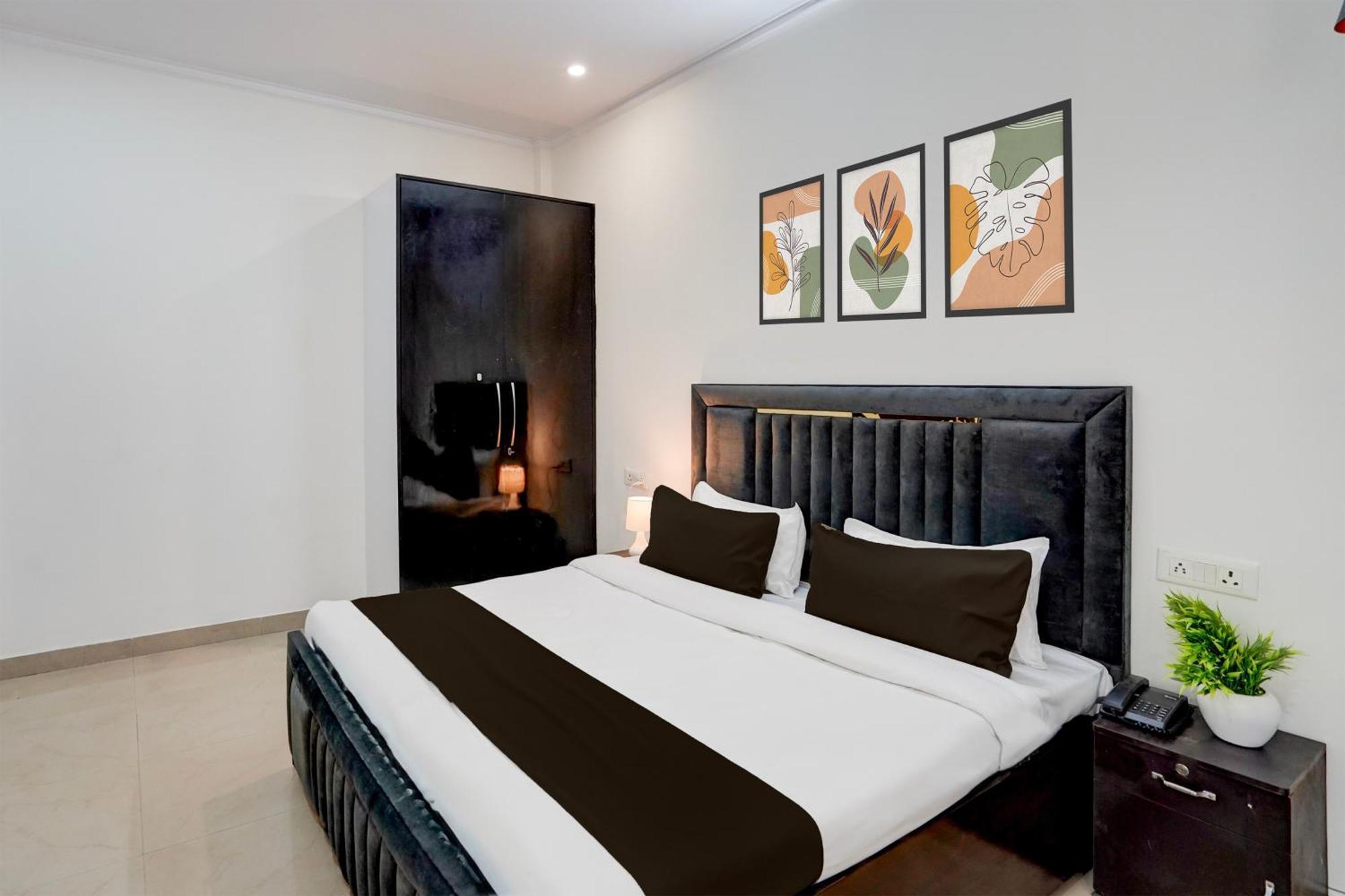 Super Townhouse Sector 53 Golf Course Road Appartement Gurgaon Buitenkant foto